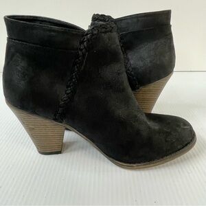 MIA Kori Black Ankle Boots with Braided Accent Cuban Heel Women’s Size 7M